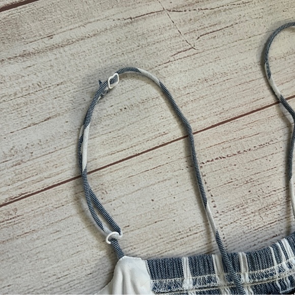 Express Ruffle Linen-Blend Mini Dress - Picture 6 of 15